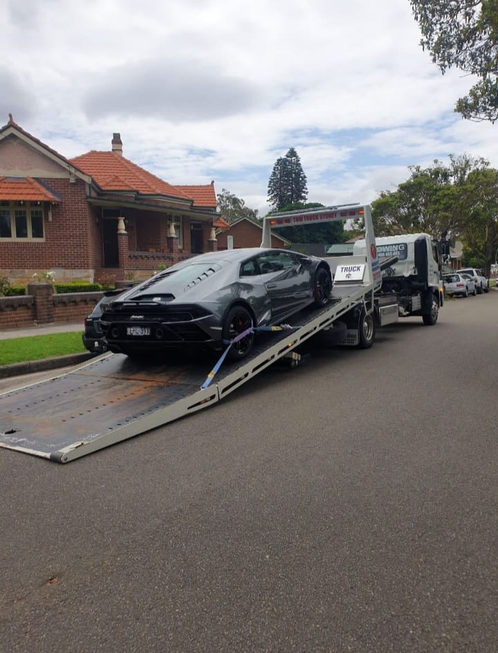 Opal Towing fleet at Belmore depot - driver team